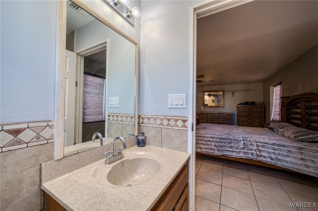 4063 Cavalry Road Fort Mohave, AZ 86426 - Photo 40 of 97 Bathroom