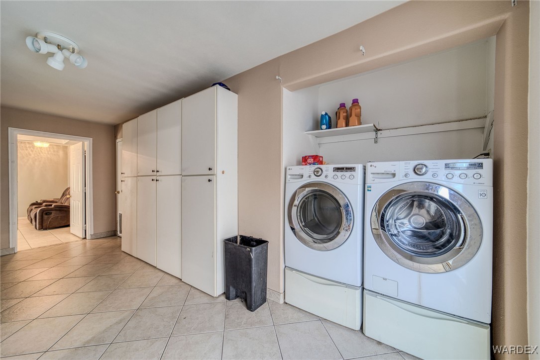 4063 Cavalry Road Fort Mohave, AZ 86426 - Photo 43 of 97 Laundry