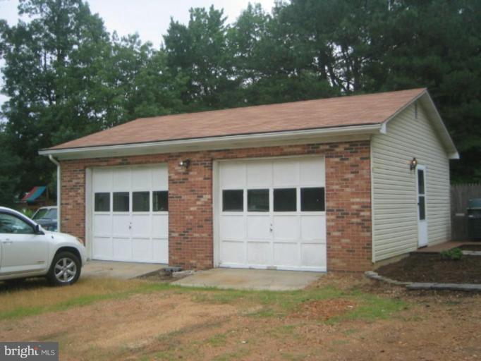 18520 Three Notch Road Lexington Park, MD 20653 - Photo 4 of 21 Garage 1