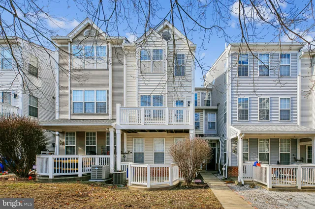 $2,800 | 8 Crusader Court, Germantown, MD 20874