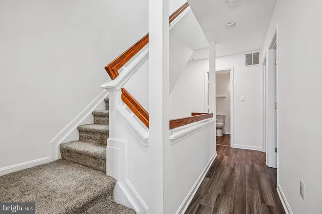 $2,800 | 8 Crusader Court, Germantown, MD 20874