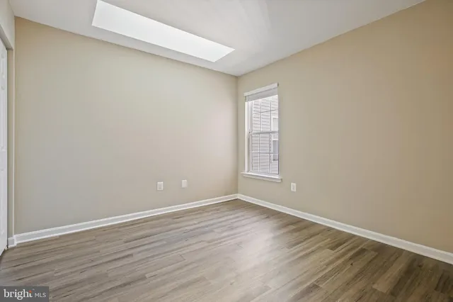 $2,800 | 8 Crusader Court, Germantown, MD 20874