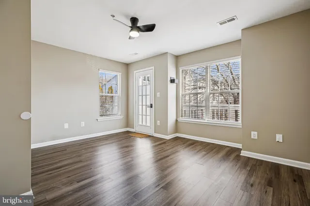 $2,800 | 8 Crusader Court, Germantown, MD 20874