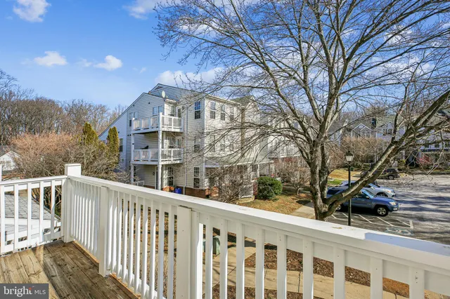 $2,800 | 8 Crusader Court, Germantown, MD 20874