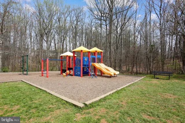 $2,800 | 8 Crusader Court, Germantown, MD 20874