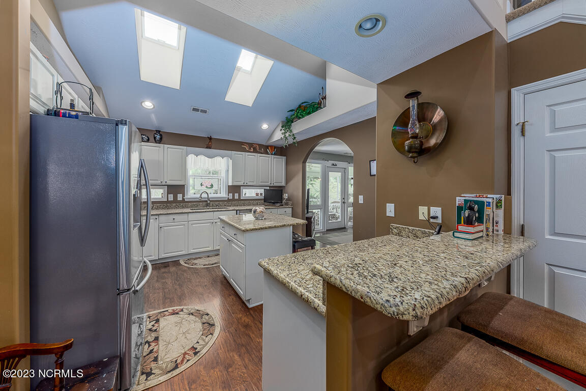 404 Neuchatel Road New Bern, NC 28562 - Photo 5 of 20 IMG_9518-Edit