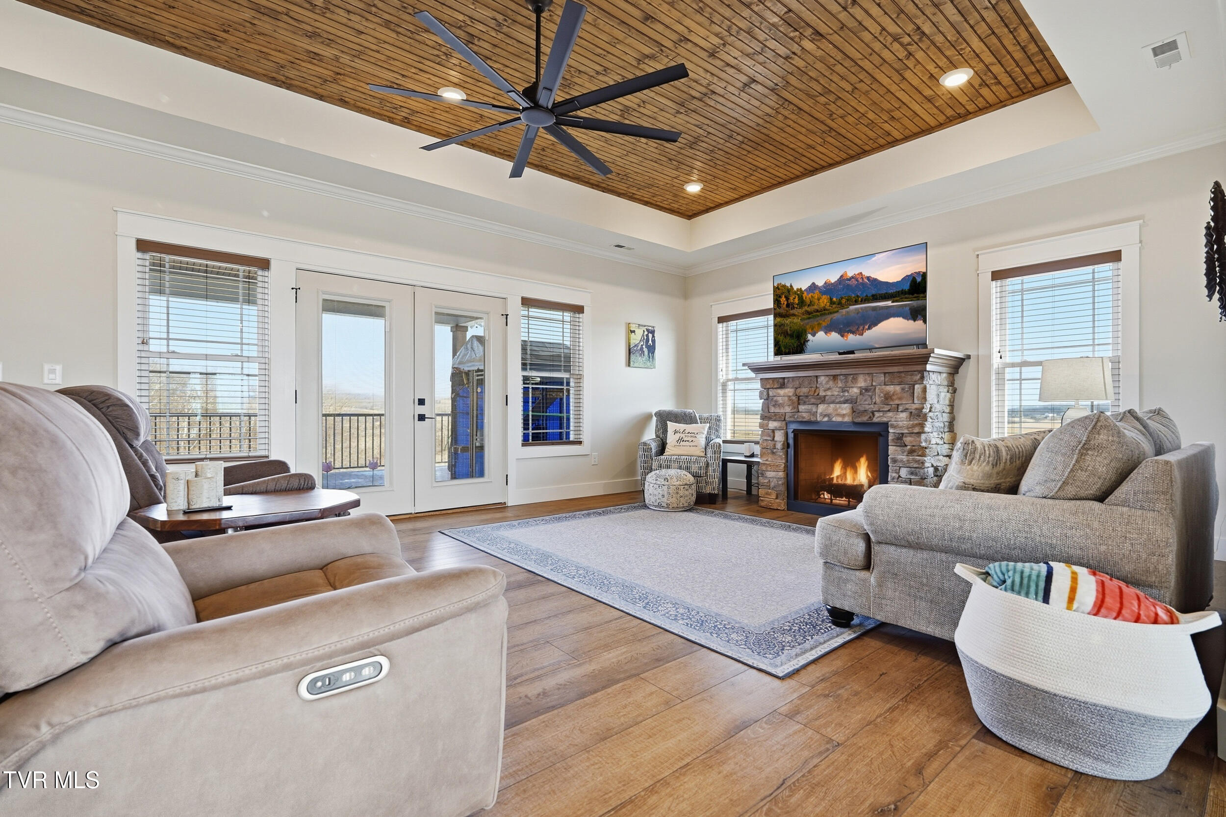 301 Painter Road Fall Branch, TN 37656 - Photo 8 of 46 13_301 painter rd-23