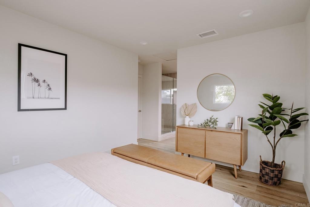 1027 San Abella Drive Encinitas, CA 92024 - Photo 15 of 27 a living room with furniture