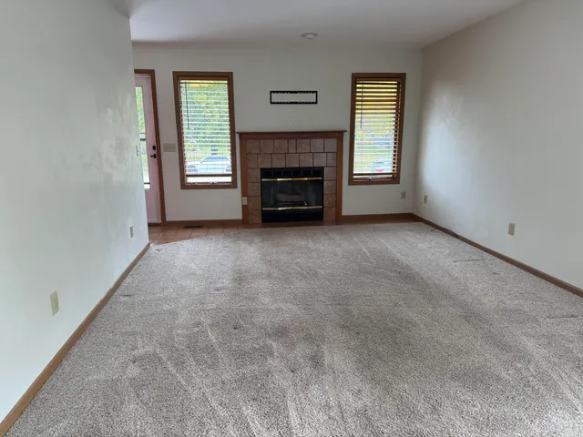 $430,000 | 622 North Sandy Lane, Unit 624, Elkhorn, WI 53121