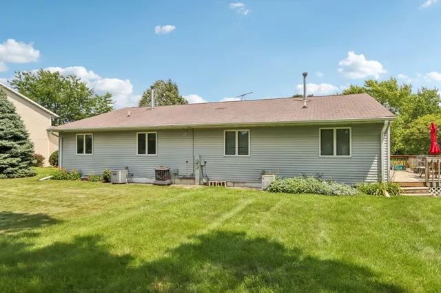 $430,000 | 622 North Sandy Lane, Unit 624, Elkhorn, WI 53121