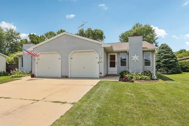 $430,000 | 622 North Sandy Lane, Unit 624, Elkhorn, WI 53121