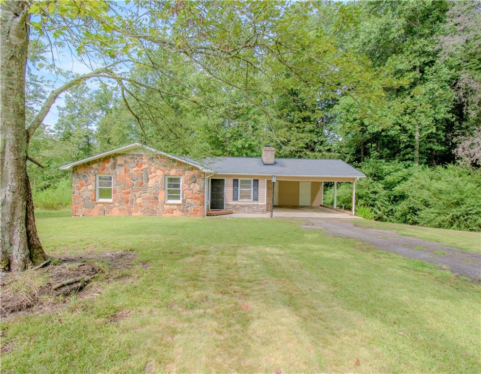 324 Sesame Street Walhalla, SC 29691 - Photo 1 of 14 Gallery Image 1