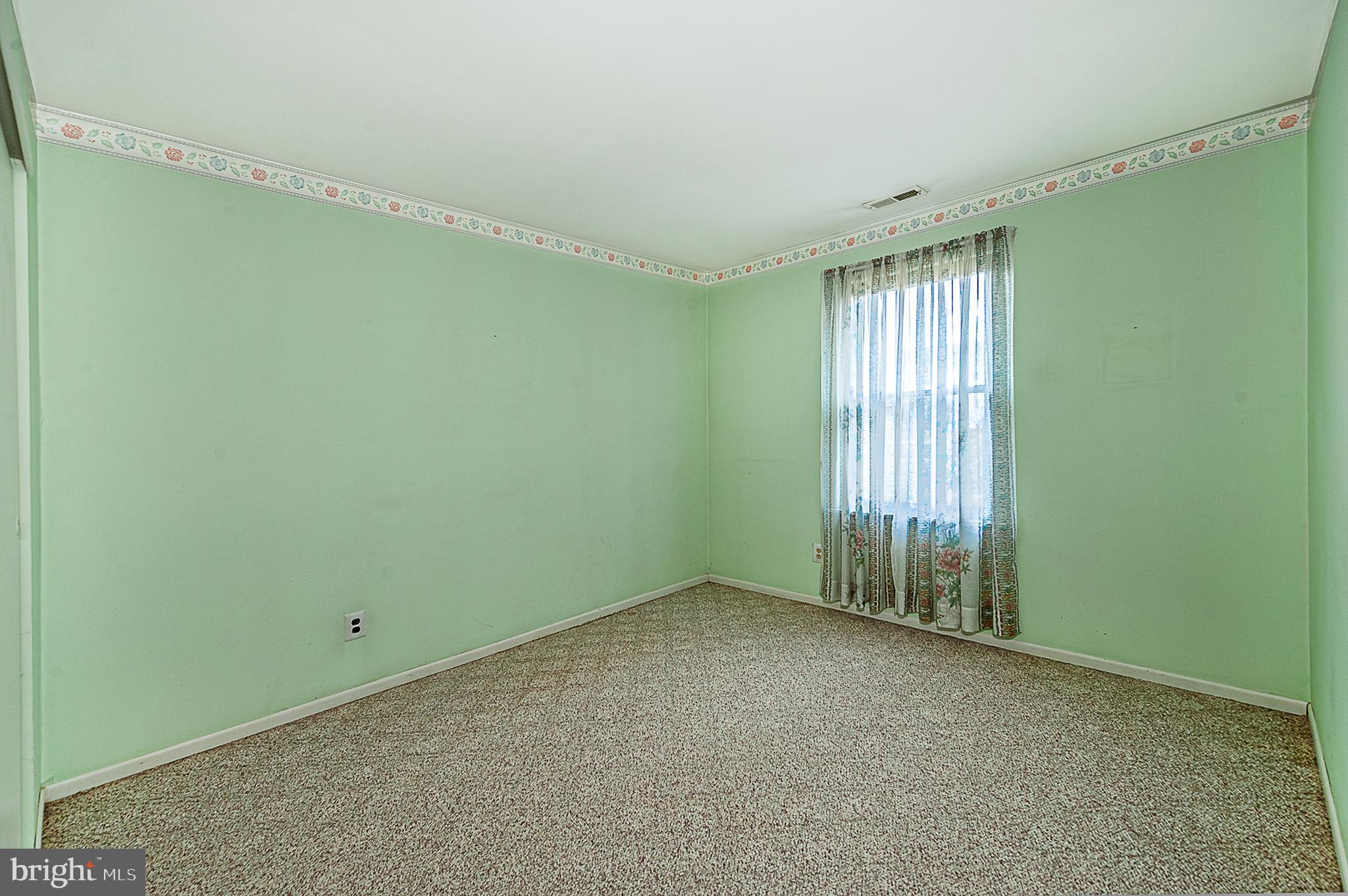 9 Intrepid Drive Sewell, NJ 08080 - Photo 17 of 20