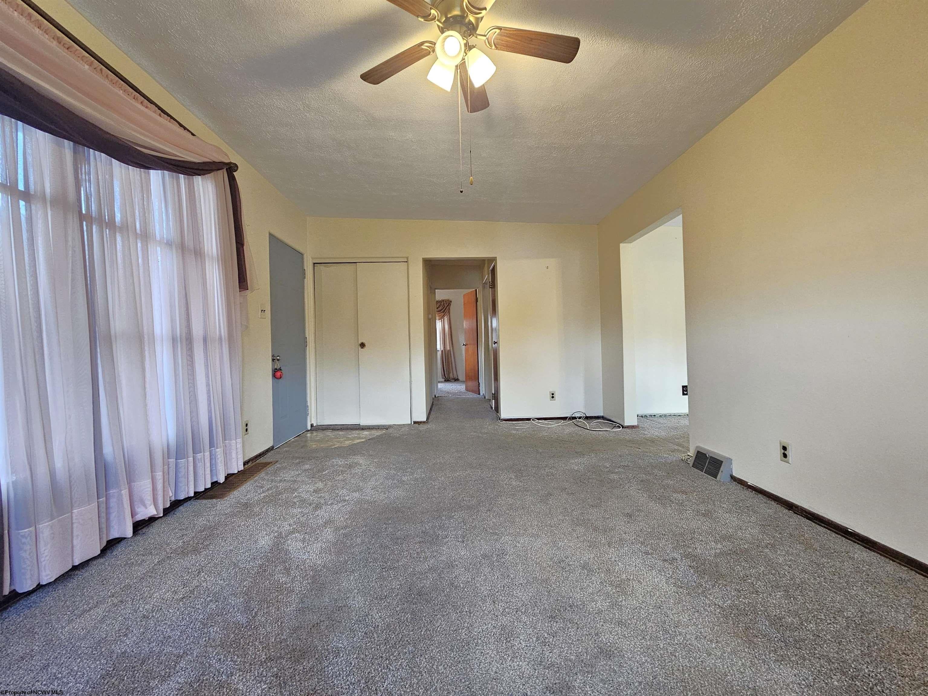 1630 Fairfield Road Fairmont, WV 26554 - Photo 9 of 25 Gallery Image 9