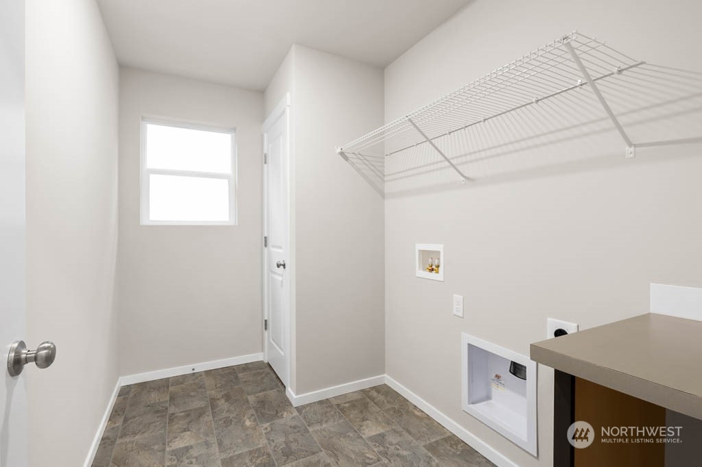 18937 Liberty Rdg Lane, Unit 955 Puyallup, WA 98374 - Photo 19 of 19 a view of an empty room