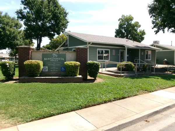 $1,057 | 1526 Spruce Street, Anderson, CA 96007
