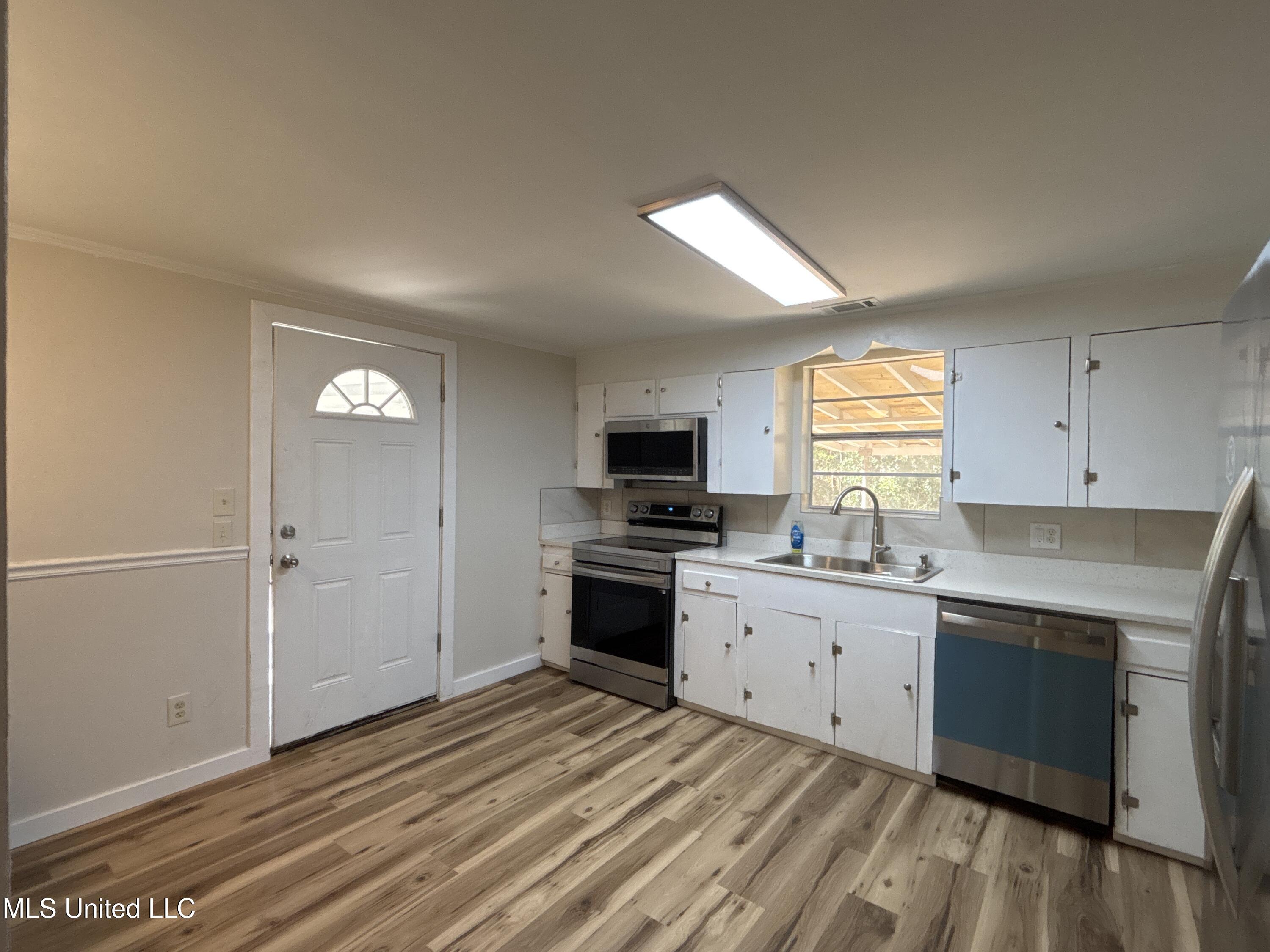 20260 28th Street Long Beach, MS 39560 - Photo 11 of 16 image