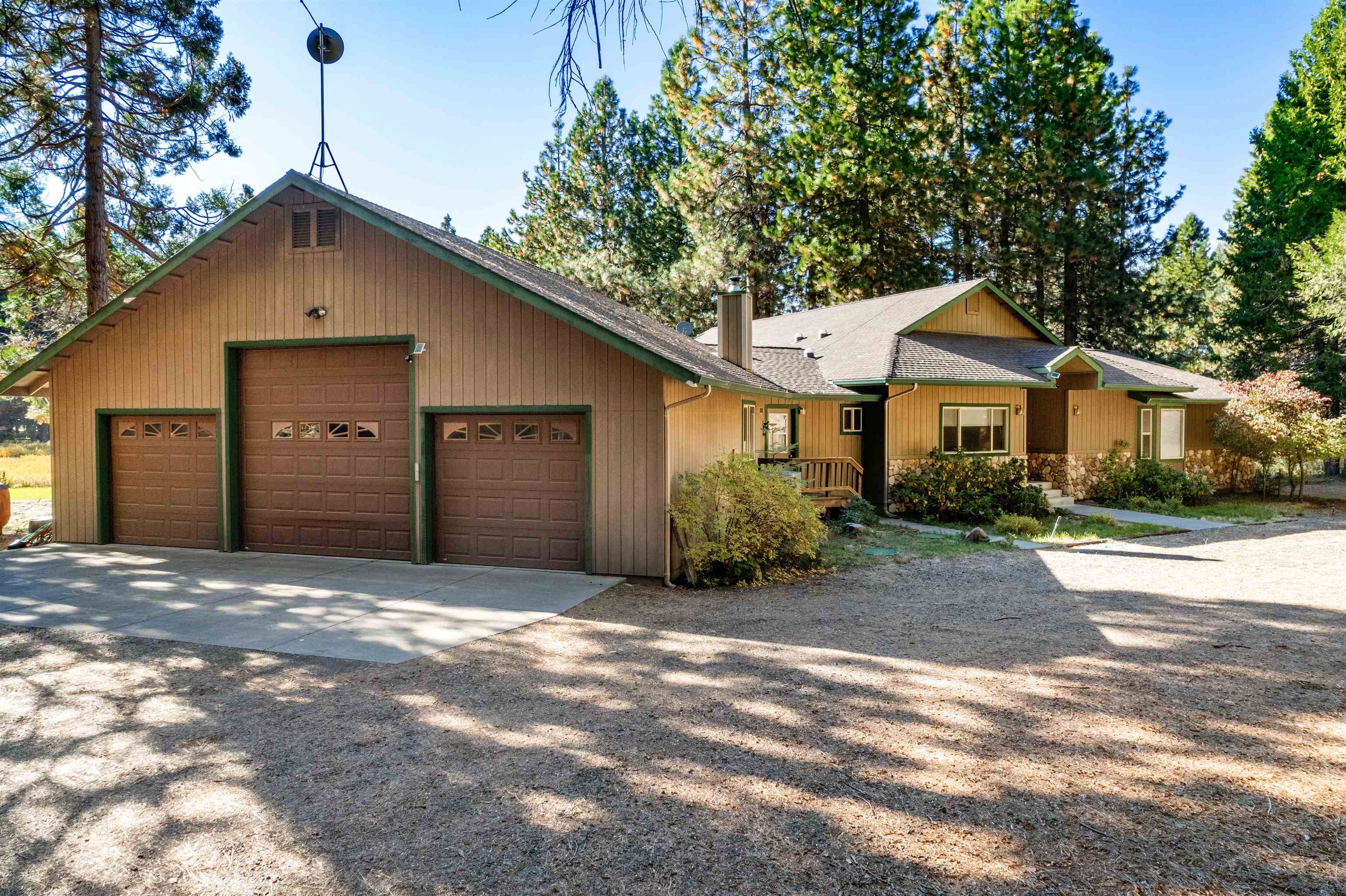 1138 Deetz Road Mount Shasta, CA 96067 - Photo 1 of 49 Gallery Image 1