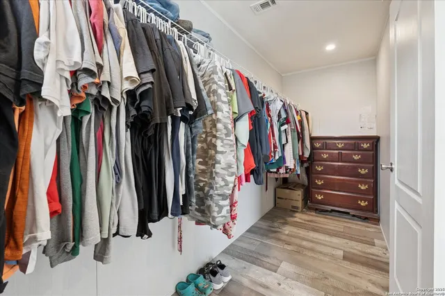 $392,000 | 385 Forest Oaks Drive, Somerset, TX 78069