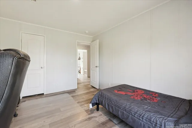 $392,000 | 385 Forest Oaks Drive, Somerset, TX 78069