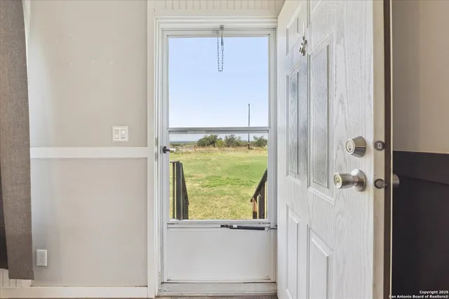 $392,000 | 385 Forest Oaks Drive, Somerset, TX 78069