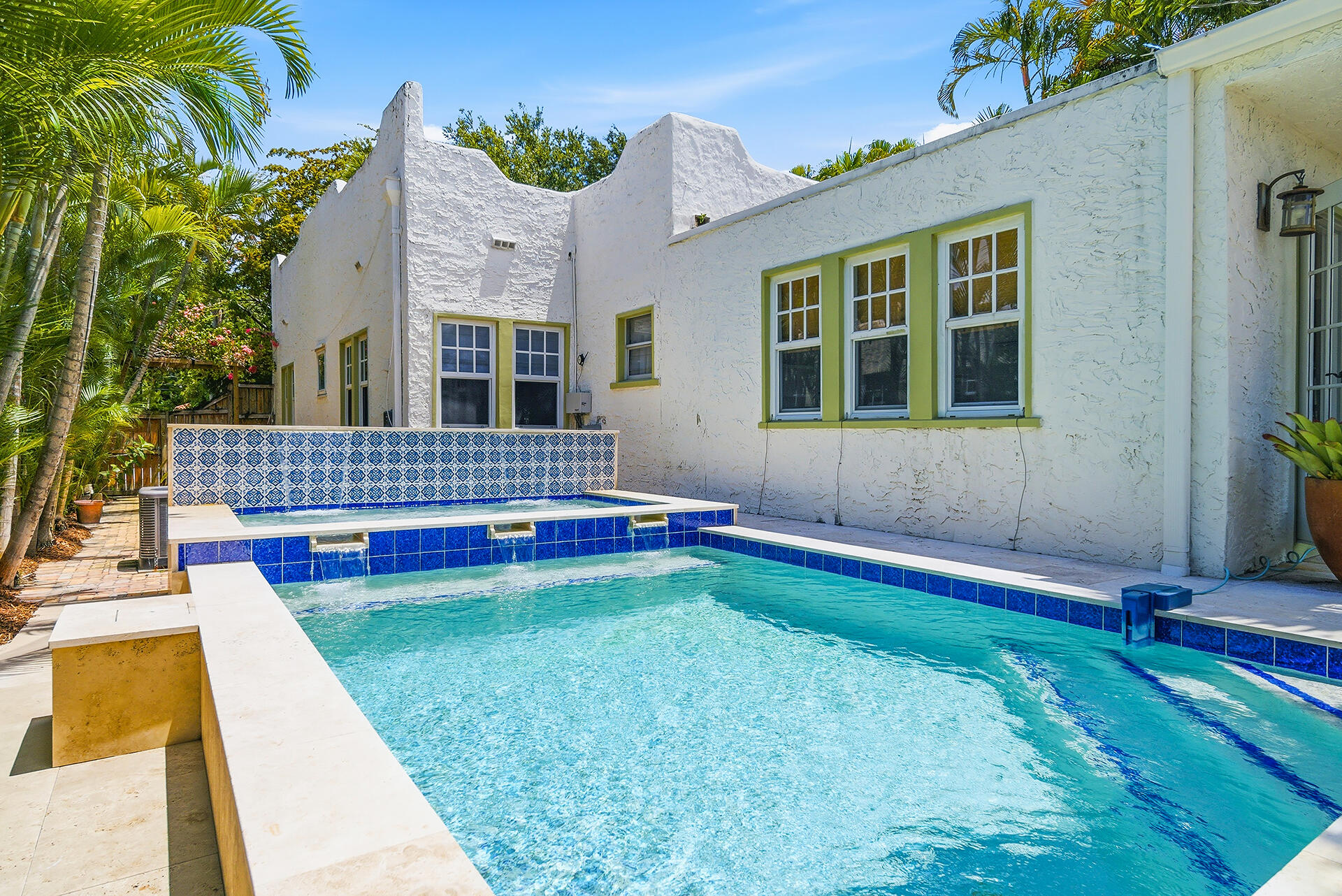 810 Avon Road West Palm Beach, FL 33401 - Photo 31 of 50 Pool