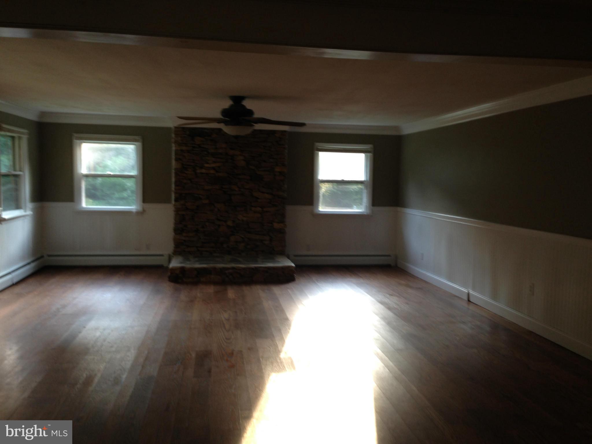 670 Big Elk Chapel Road Elkton, MD 21921 - Photo 4 of 12 Living Room