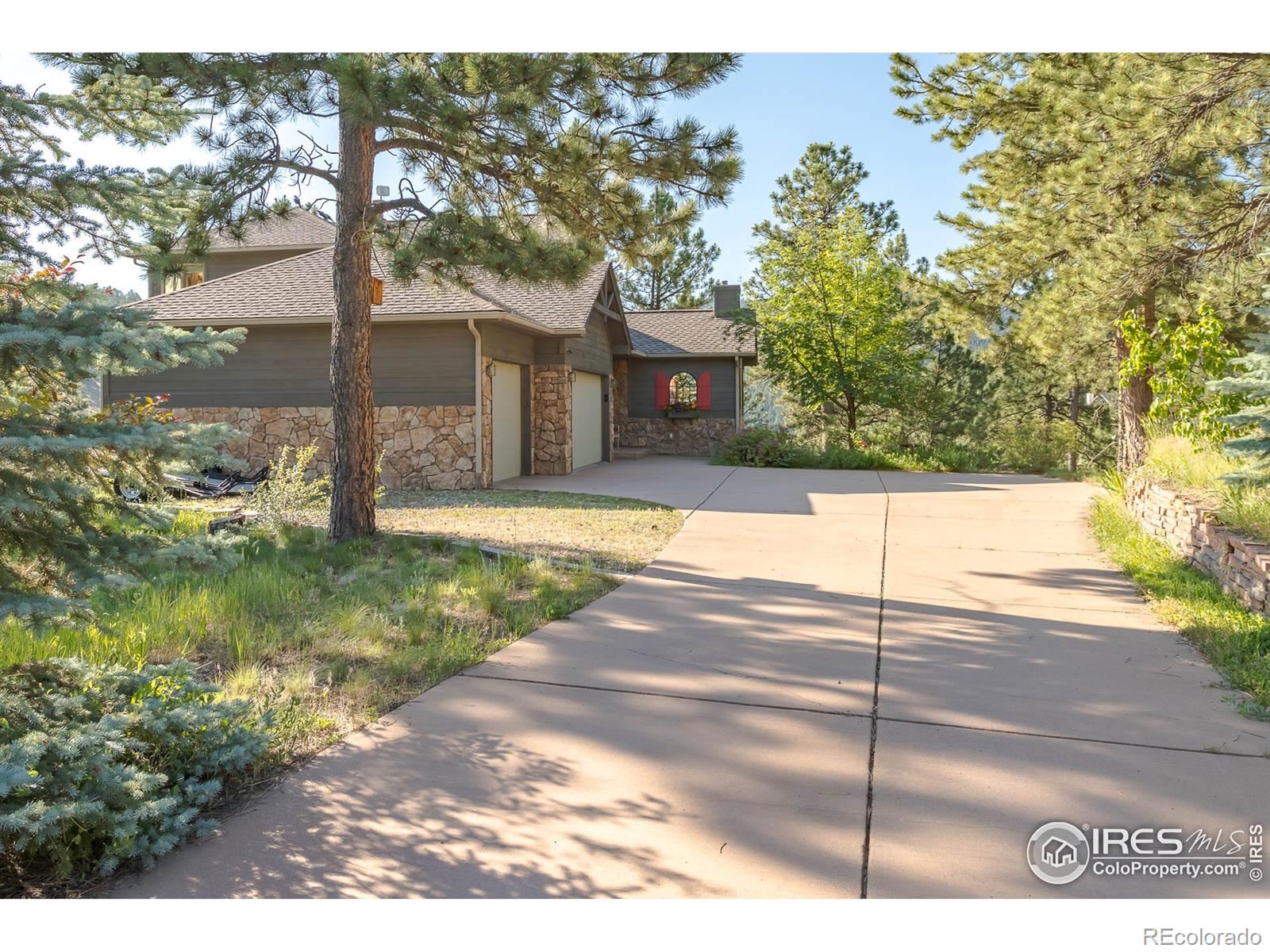 244 Kelly Road West Boulder, CO 80302 - Photo 3 of 36