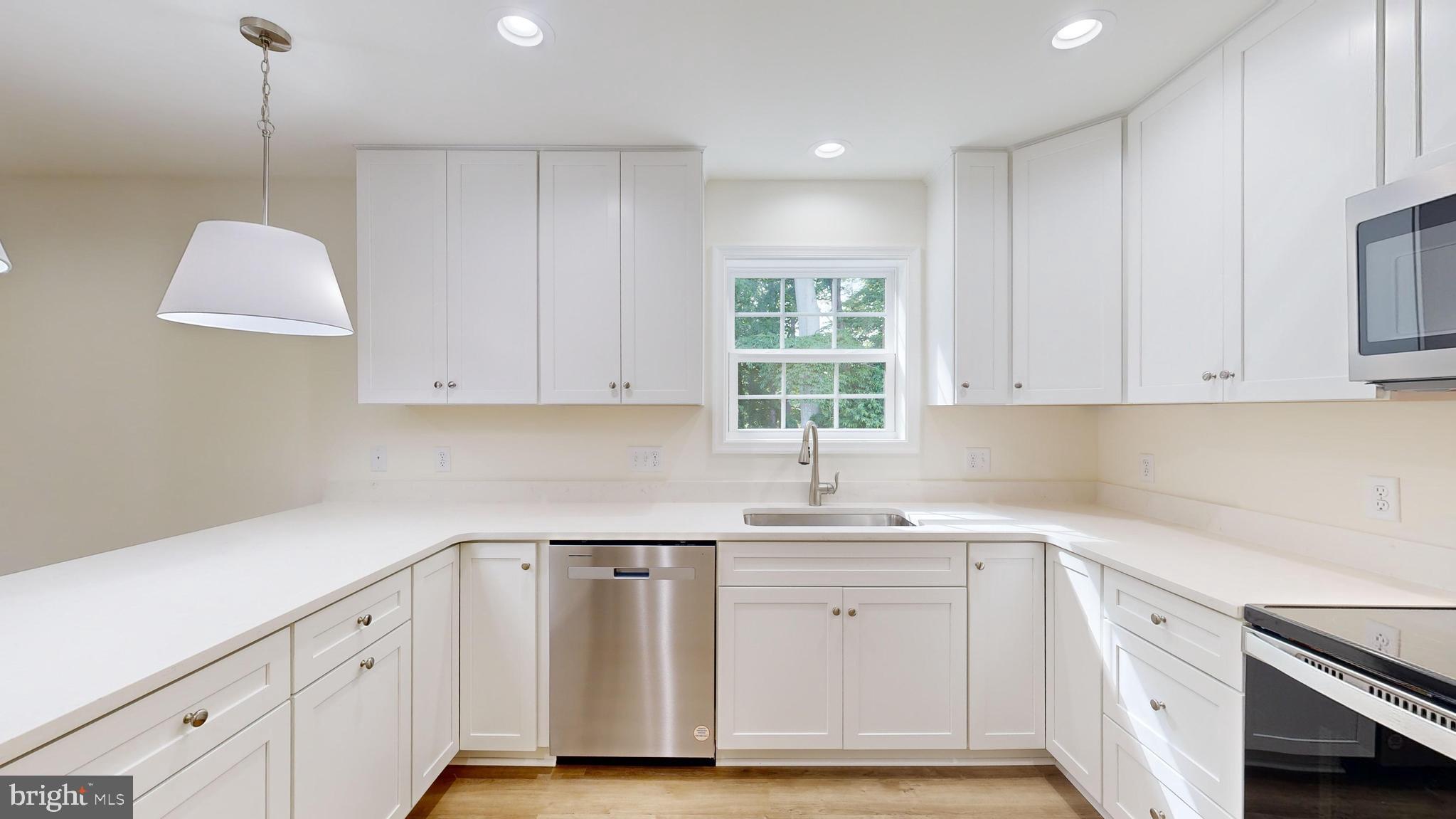 107 Nicholas Court New Castle, DE 19720 - Photo 13 of 38