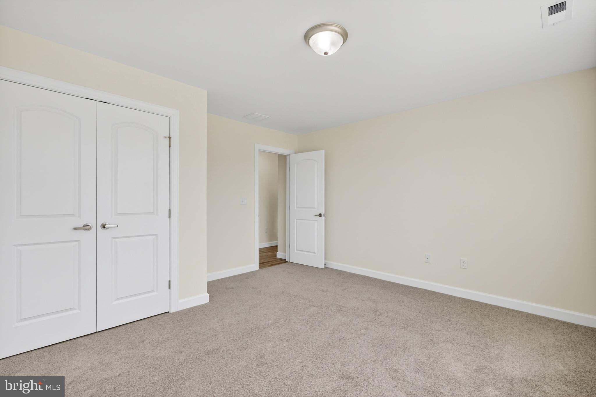 107 Nicholas Court New Castle, DE 19720 - Photo 39 of 69 a view of an empty room and entryway