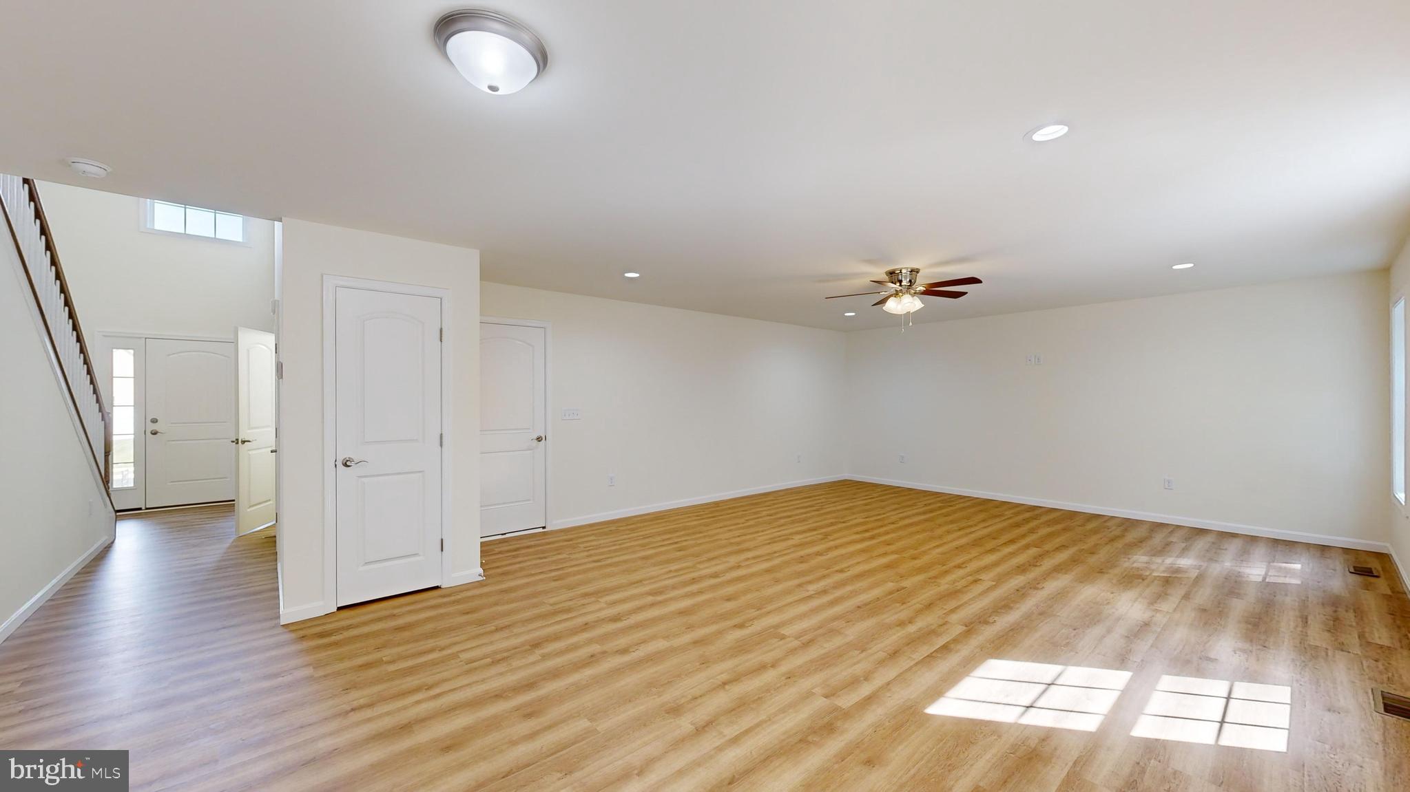 107 Nicholas Court New Castle, DE 19720 - Photo 7 of 38