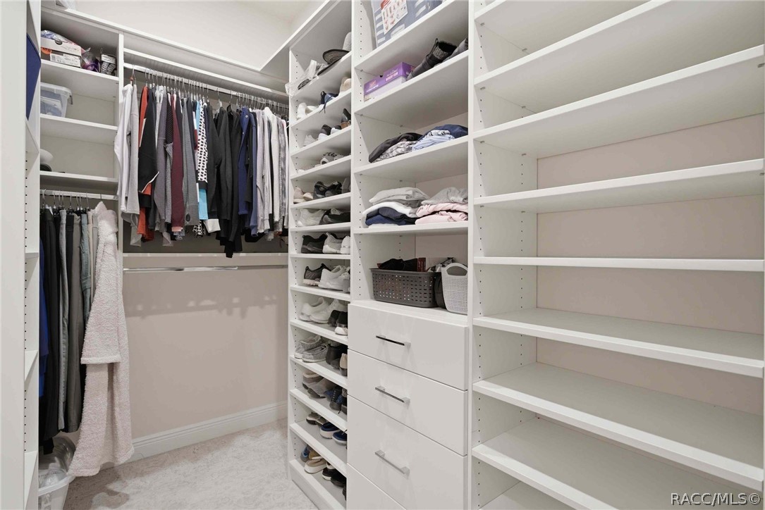 2210 North Peakview Loop Hernando, FL 34442 - Photo 38 of 96 California closets