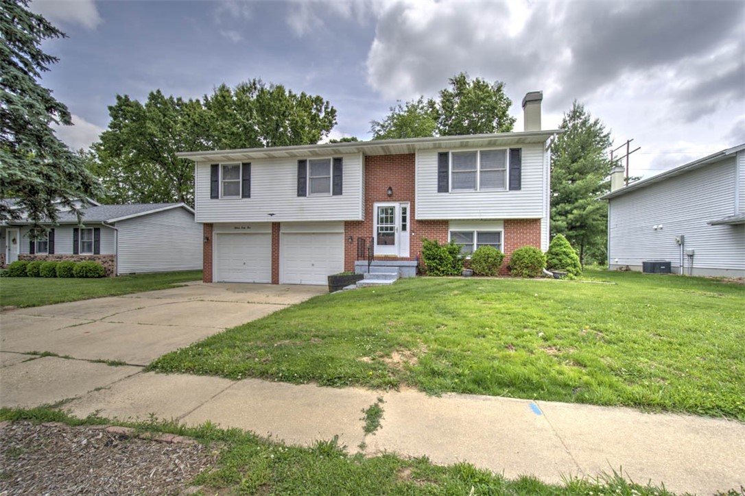 1545 Highland Place Decatur, IL 62526 - Photo 8 of 31