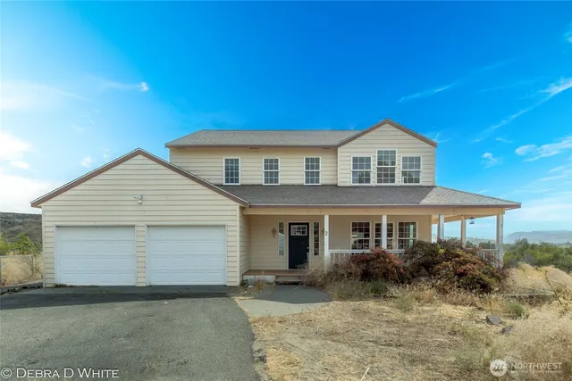 $350,000 | 2 Kruse Street, Omak, WA 98841