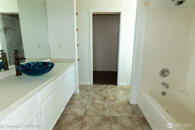 $350,000 | 2 Kruse Street, Omak, WA 98841