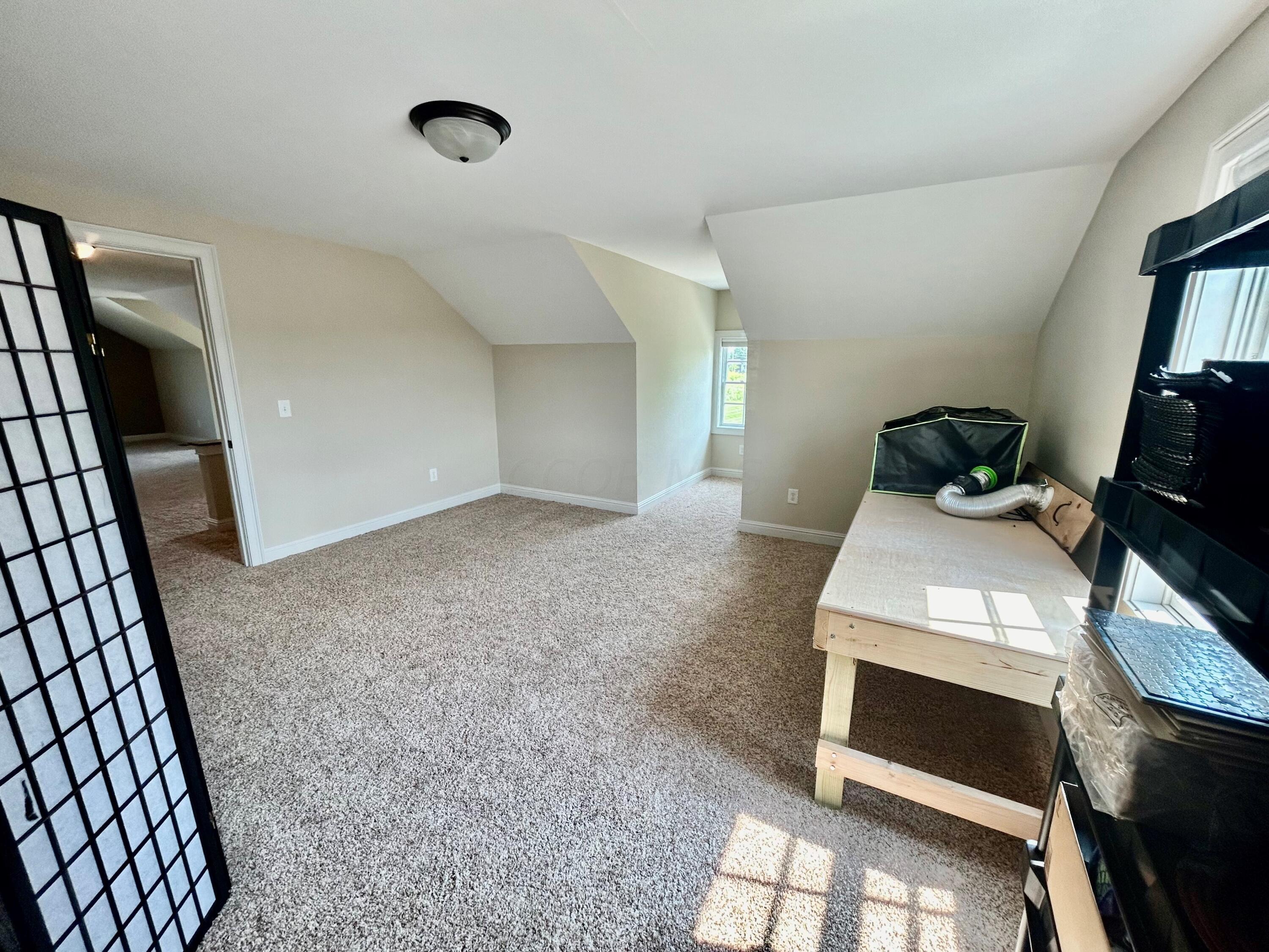 3732 Wheeling Road Lancaster, OH 43130 - Photo 52 of 78 3rd floor side