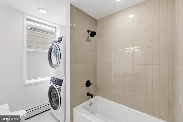 $2,300 | 935 East Passyunk Avenue, Philadelphia, PA 19147