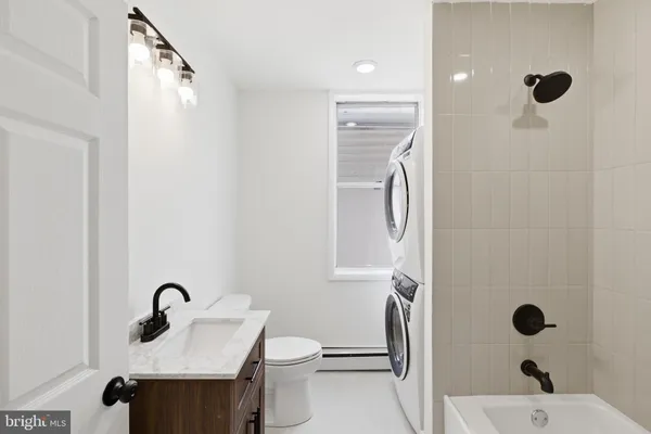 $2,300 | 935 East Passyunk Avenue, Philadelphia, PA 19147