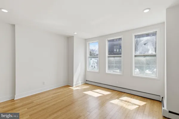 $2,300 | 935 East Passyunk Avenue, Philadelphia, PA 19147
