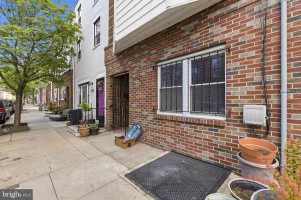 $2,300 | 935 East Passyunk Avenue, Philadelphia, PA 19147