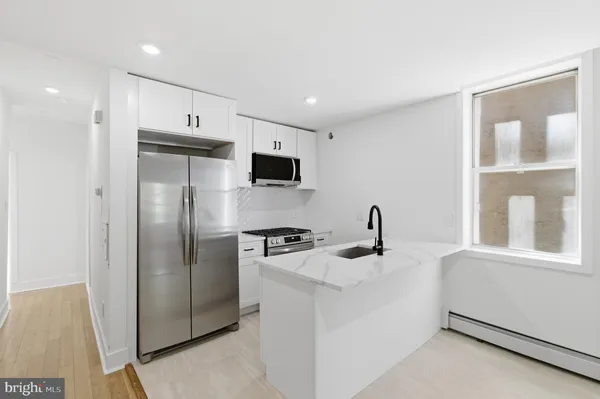 $2,300 | 935 East Passyunk Avenue, Philadelphia, PA 19147