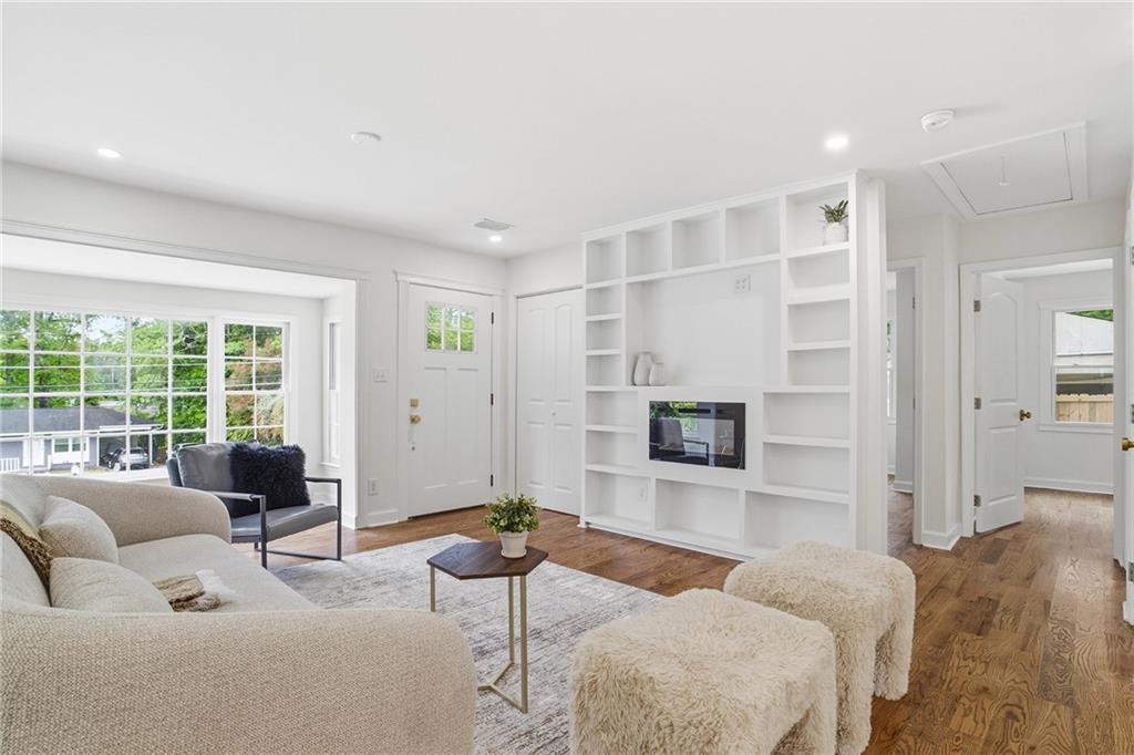3430 Longleaf Drive Decatur, GA 30032 - Photo 7 of 46