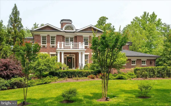 $4,800,000 | 6804 Benjamin Street, McLean, VA 22101