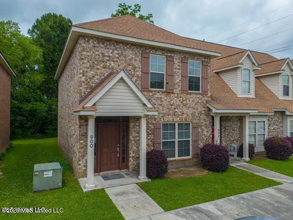 $1,675 | 924 Jefferson Drive, Unit 924, Gulfport, MS 39507