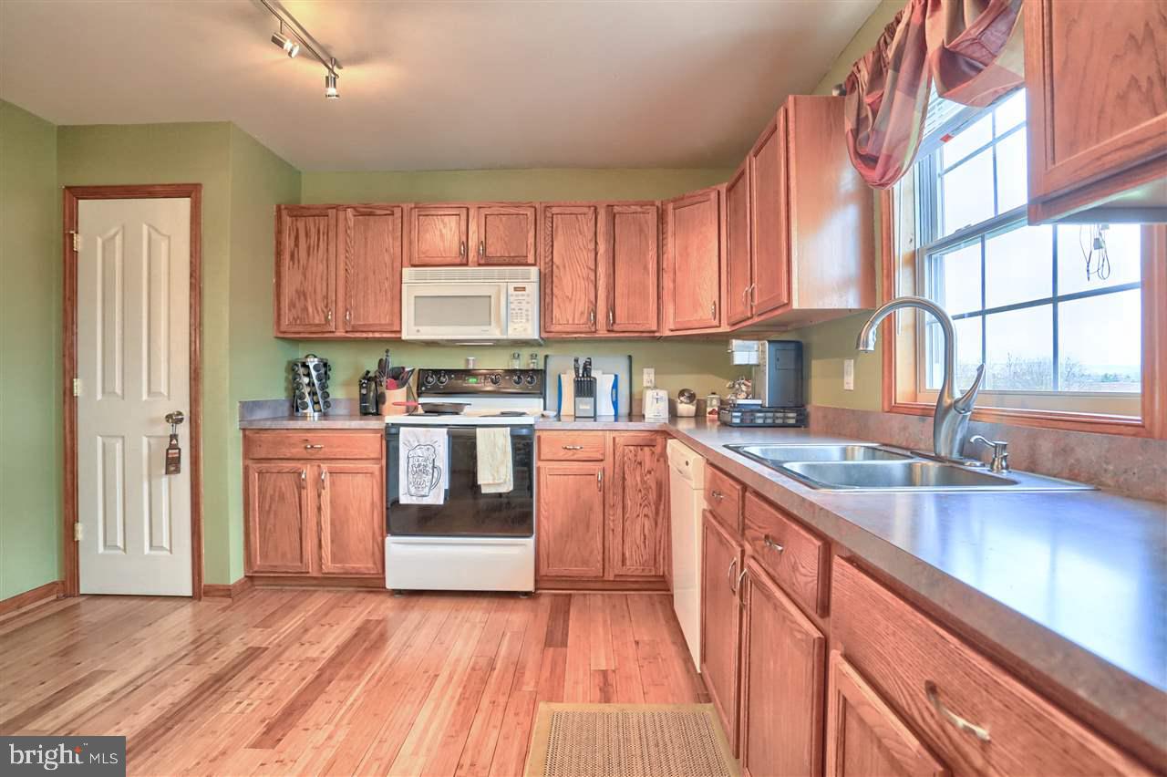 10493 Mapleton Road Shippensburg, PA 17257 - Photo 6 of 21 Gallery Image 6