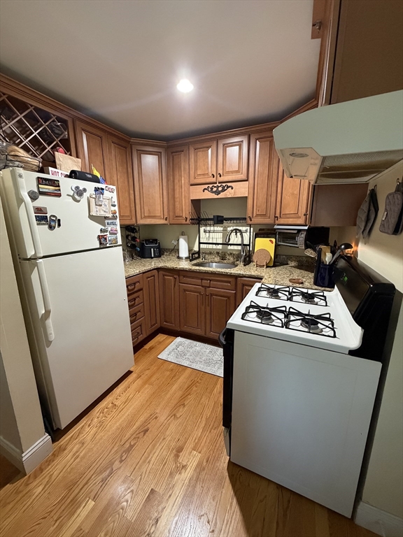 57 R Sumner Street, Unit J Boston, MA 02125 - Photo 2 of 10
