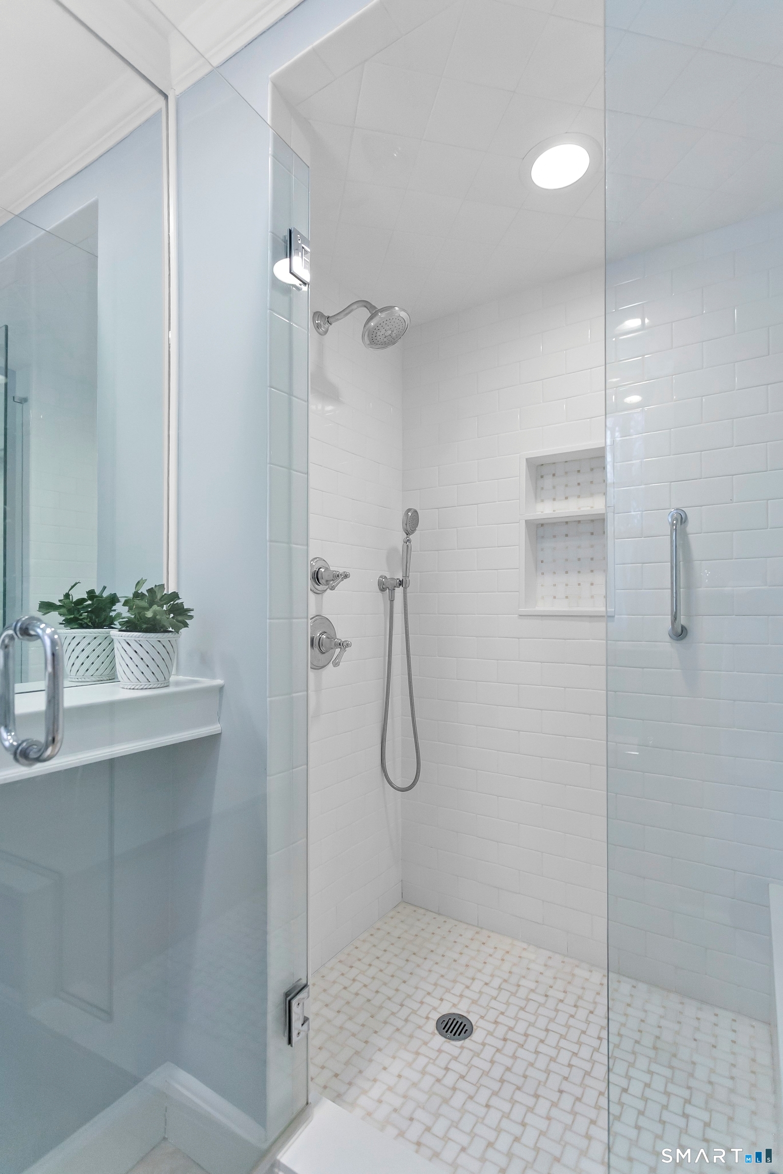 3674 Congress Street Fairfield, CT 06824 - Photo 27 of 33