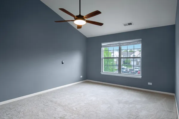 $380,000 | 160 Fairfield Lane, Carol Stream, IL 60188