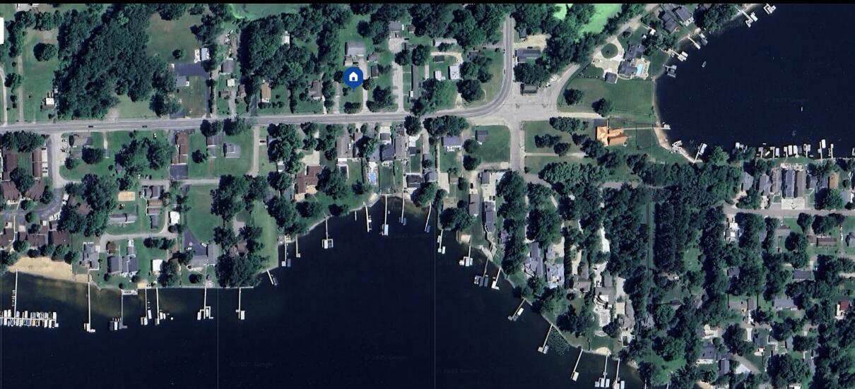 5586 Paw Paw Lake Road Coloma, MI 49038 - Photo 5 of 18 Front