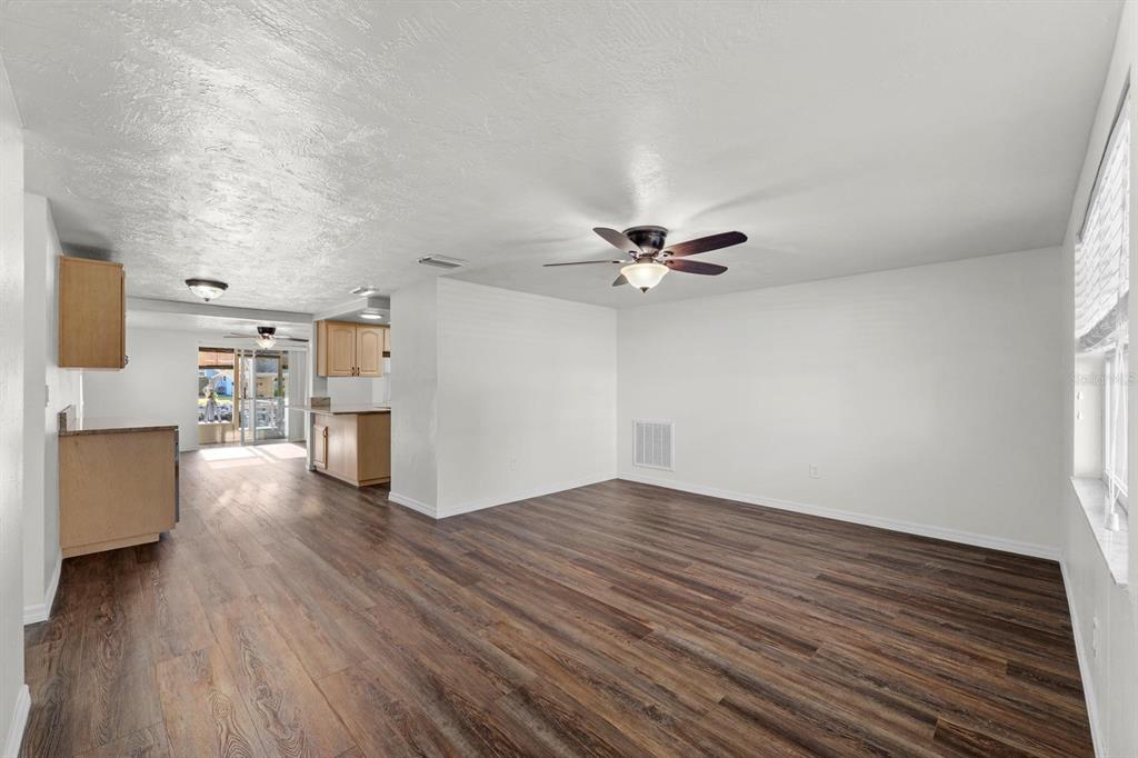 8505 Old Post Road Port Richey, FL 34668 - Photo 9 of 31 Gallery Image 9